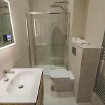 Foxton Penthouse Apartment *