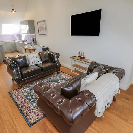 Foxton Penthouse Apartamento