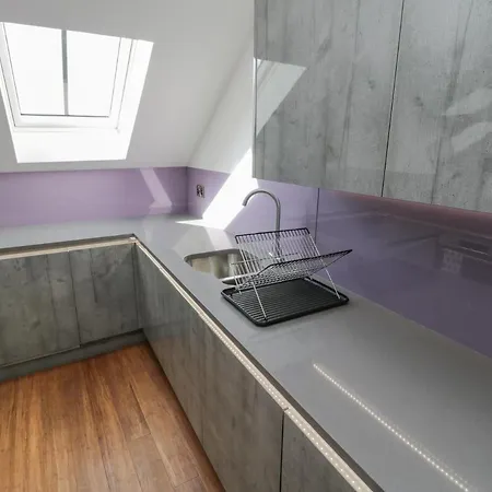 Foxton Penthouse *