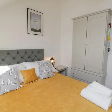 Daire Foxton Penthouse