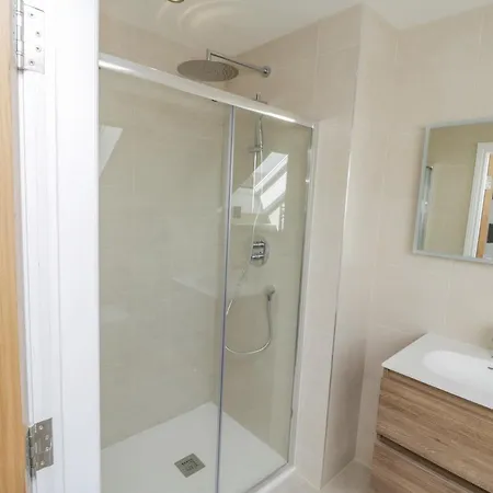 Foxton Penthouse Daire *